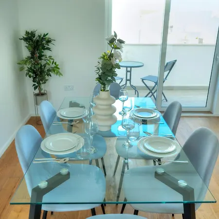 Elegant 2 Bedrooms, Large Sun Terrace, Pool Gcat1-1 *