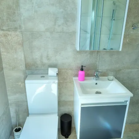 Apartman Elegant 2 Bedrooms, Large Sun Terrace, Pool Gcat1-1 *