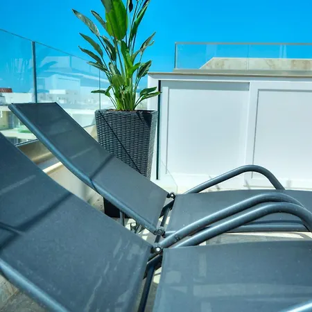 Elegant 2 Bedrooms, Large Sun Terrace, Pool Gcat1-1 Apartman