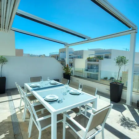 Apartman Elegant 2 Bedrooms, Large Sun Terrace, Pool Gcat1-1 *