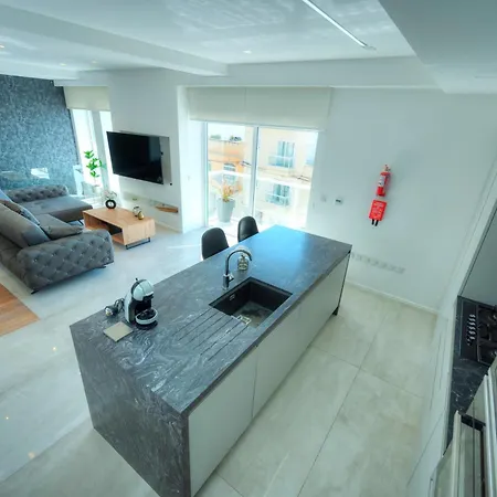 Elegant 2 Bedrooms, Large Sun Terrace, Pool Gcat1-1